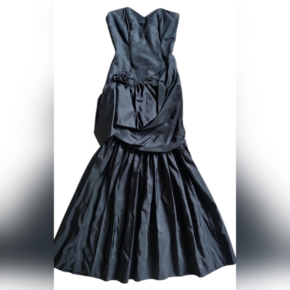Gunne Sax Dresses & Skirts - Vintage Gunne Sax Strapless Sweetheart Neck Drop‎ Waist Draped Mermaid Gown Sz 0